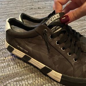 Vintage Havana Star Sneakers